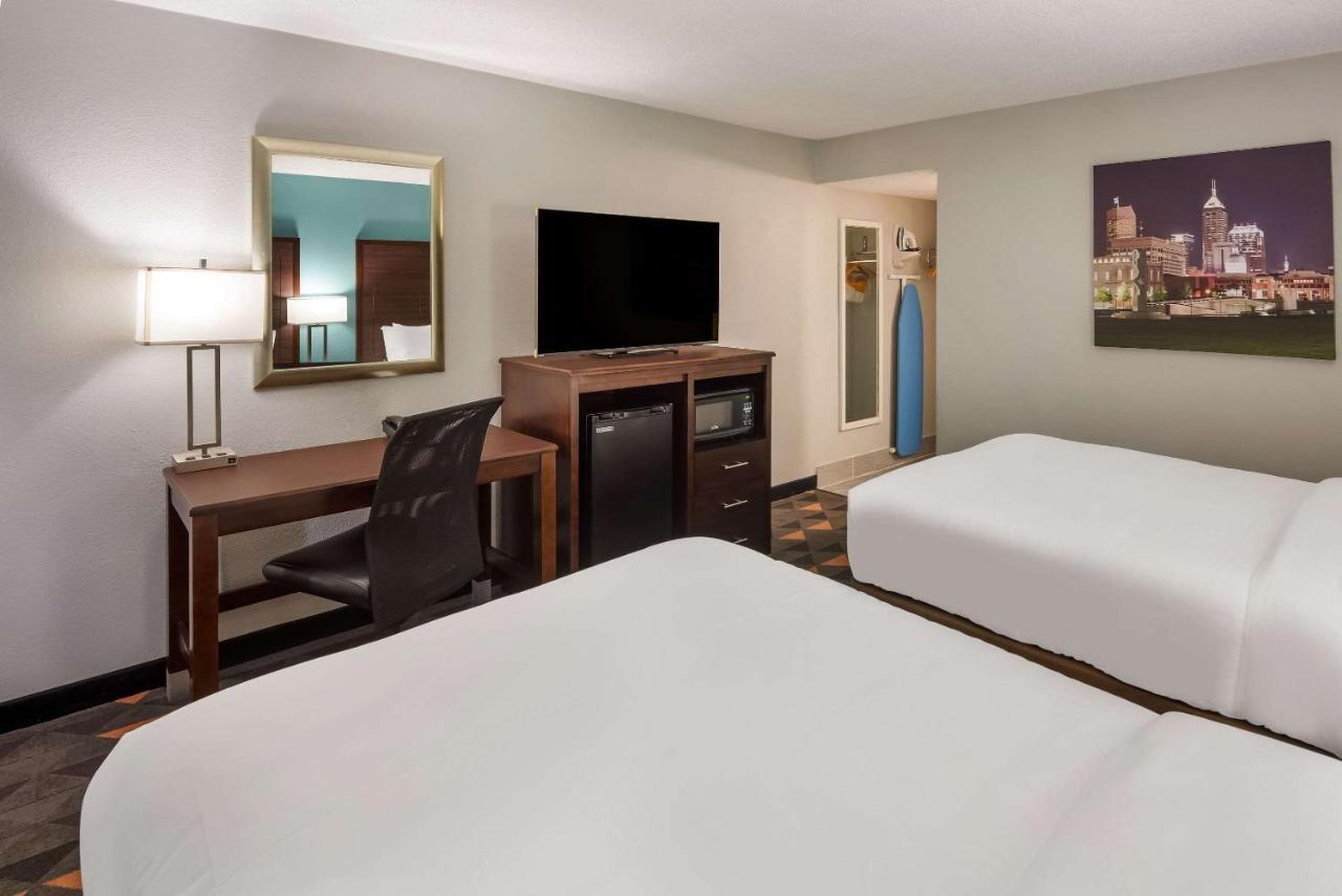 Clarion Pointe Indianapolis Northeast Hotel Castleton Ngoại thất bức ảnh