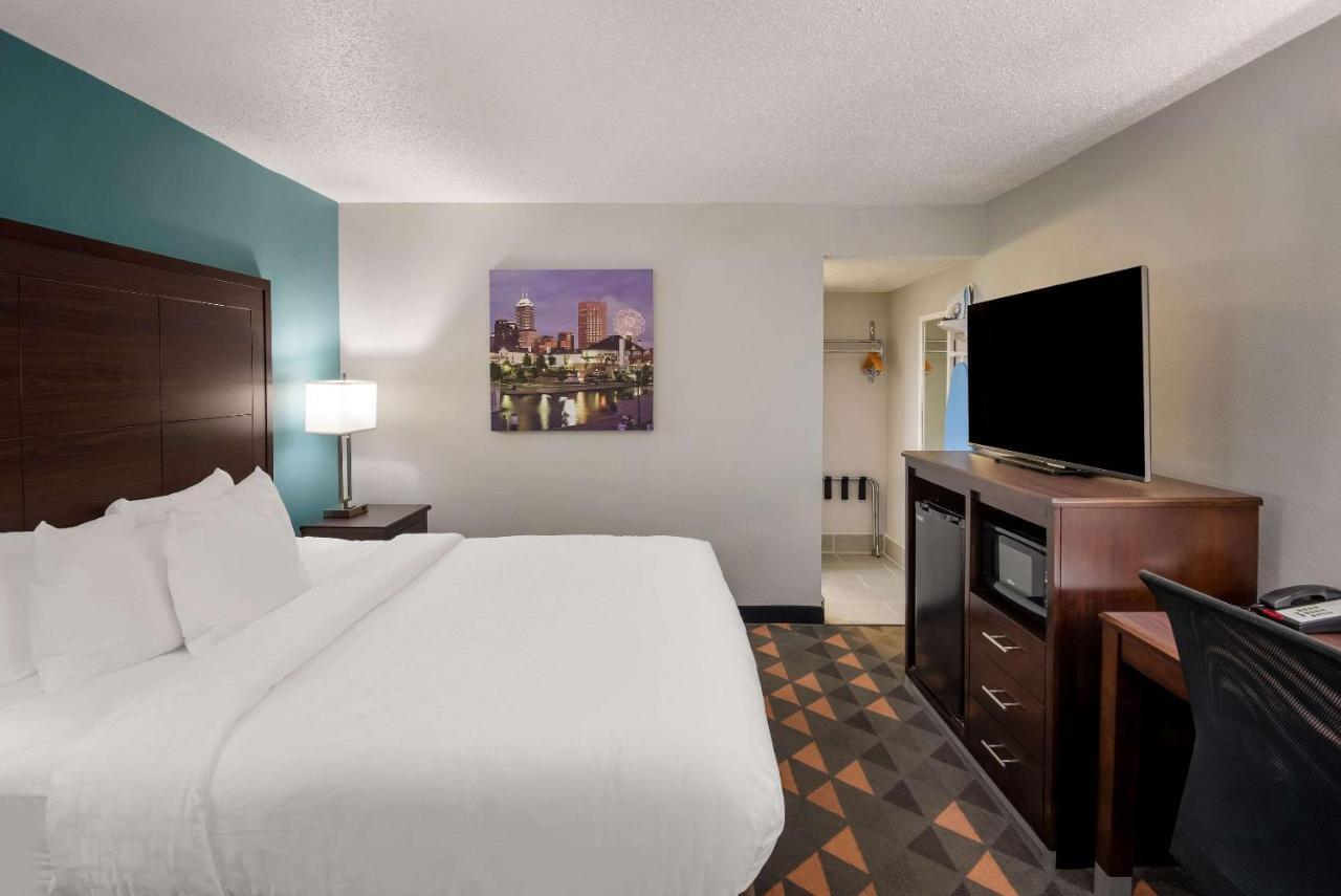 Clarion Pointe Indianapolis Northeast Hotel Castleton Ngoại thất bức ảnh