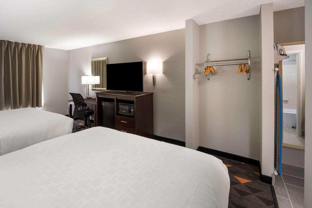 Clarion Pointe Indianapolis Northeast Hotel Castleton Ngoại thất bức ảnh